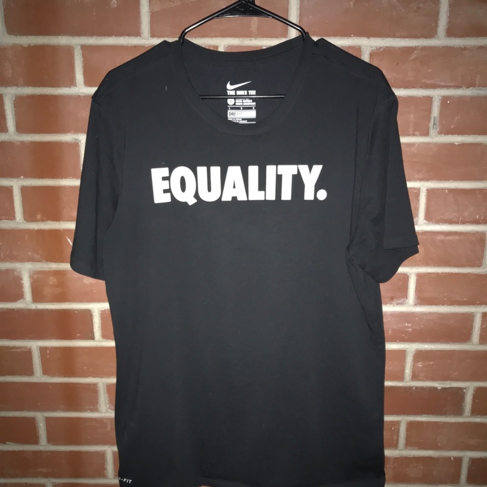 Nike EQUALITY Drifit Shirt